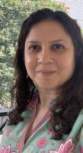 Derdyn lab member Pooja Jain